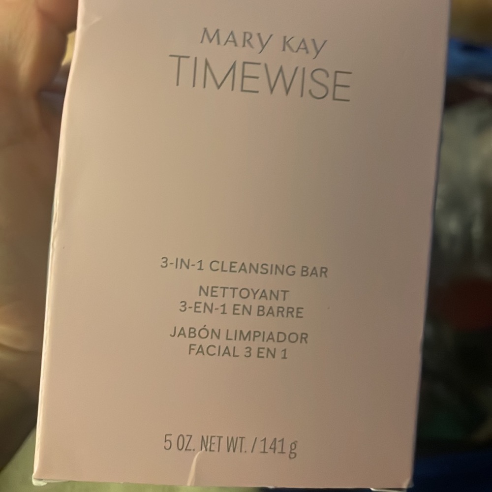 Mary Kay 3-in-1 cleansing bar